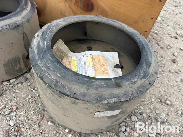 john-deere-9000t-mid-roller-assembly-spindle-&-wheels-image-17