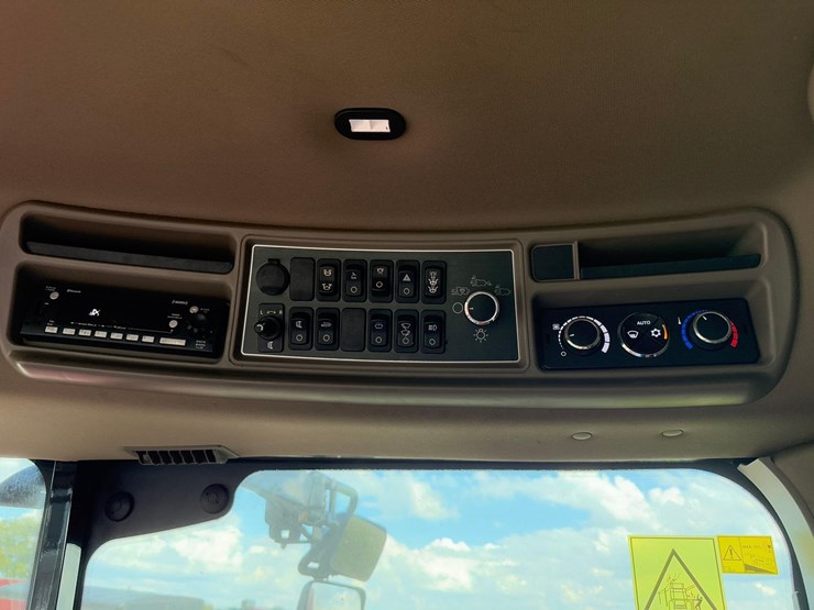 2023-case-ih-9250-image-42