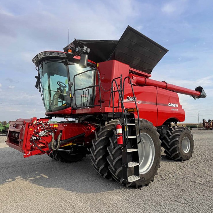 2023 CASE IH 8250