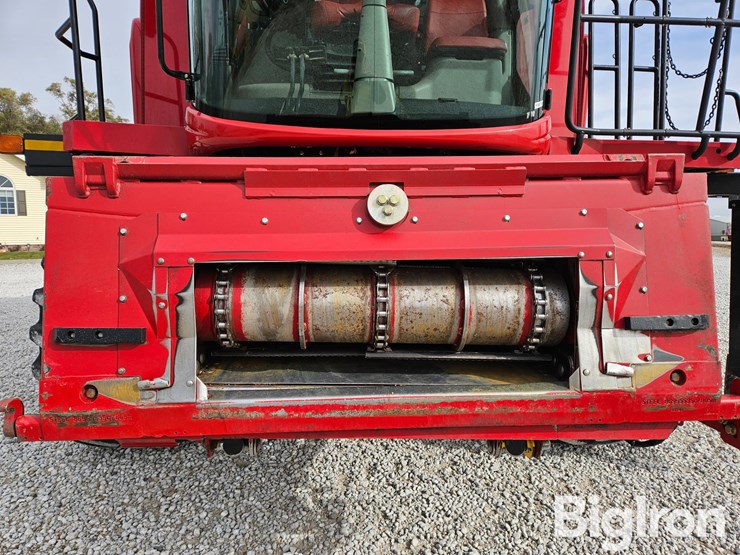 2015-case-ih-5140-image-9