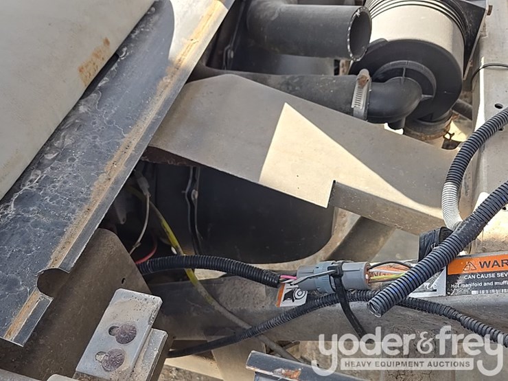 2020-club-car-carryall-1700-image-61