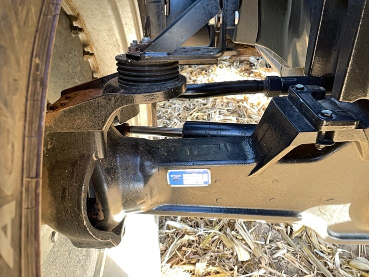 case-ih-275-image-38