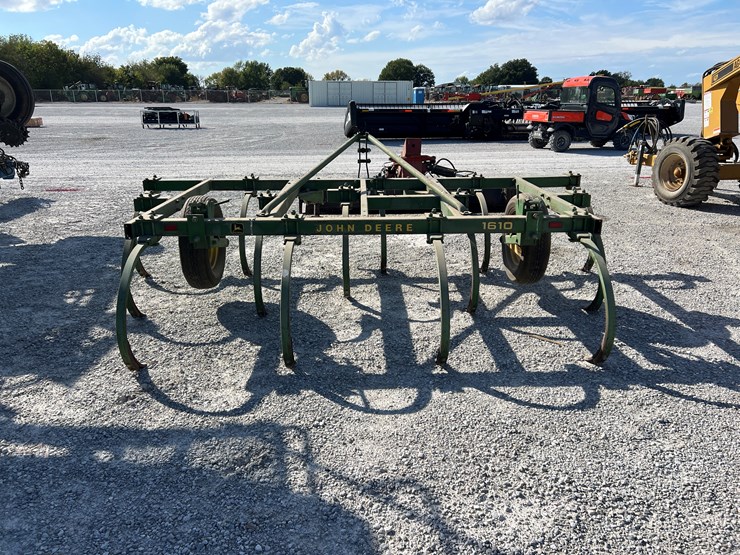 john-deere-1610-image-5