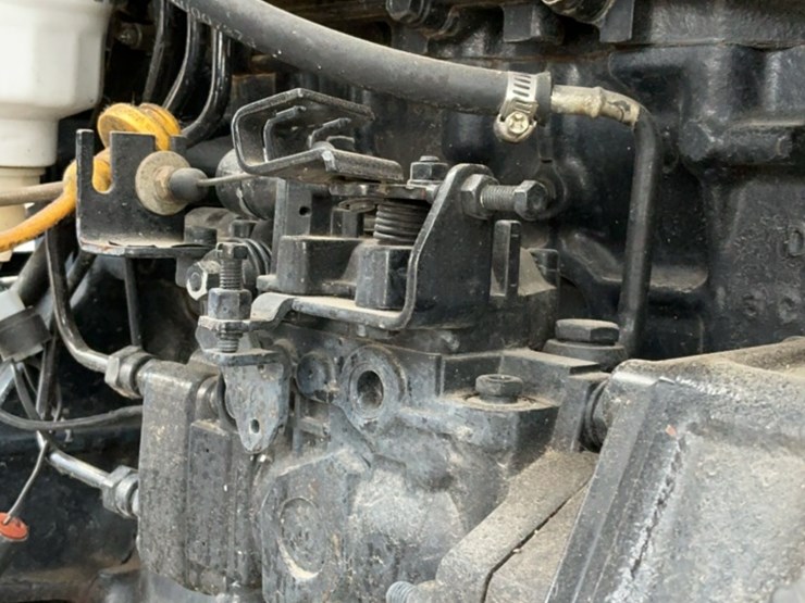 2013-new-holland-workmaster-40-image-35