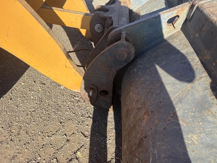 case-621f-xr-image-22