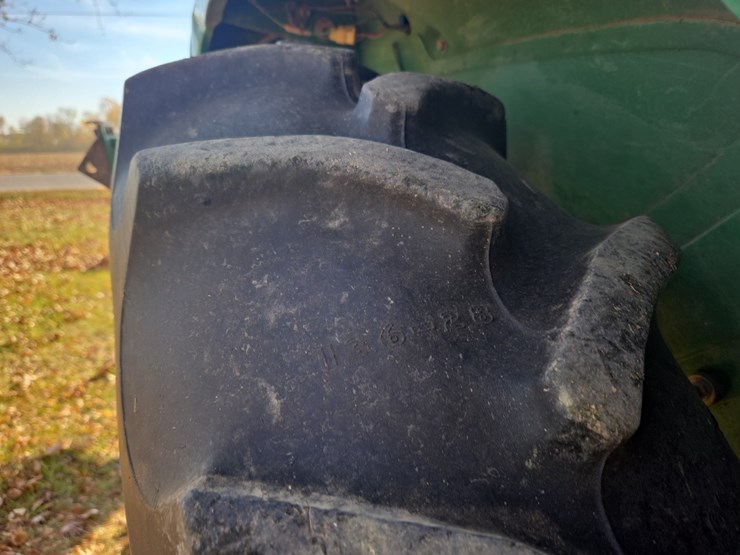 1996-john-deere-1070-image-15