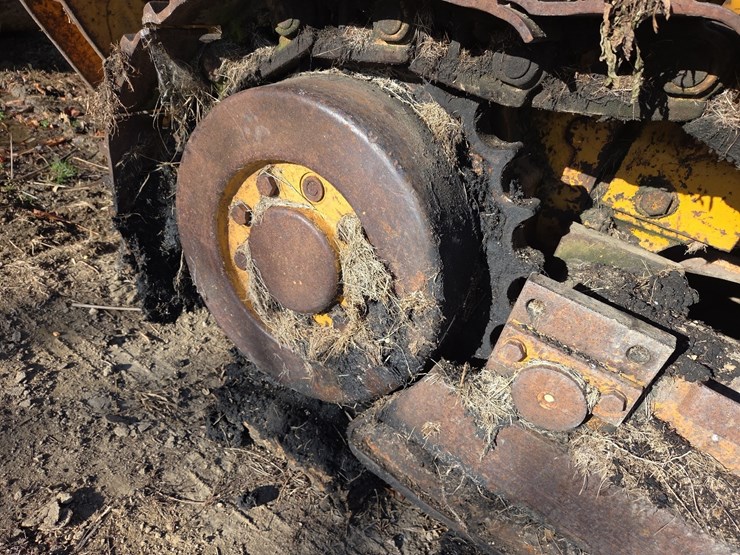 jd-455e-track-loader-w/-backhoe-image-13