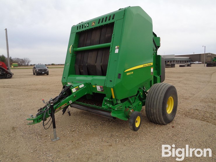 2021-john-deere-560m-image-14