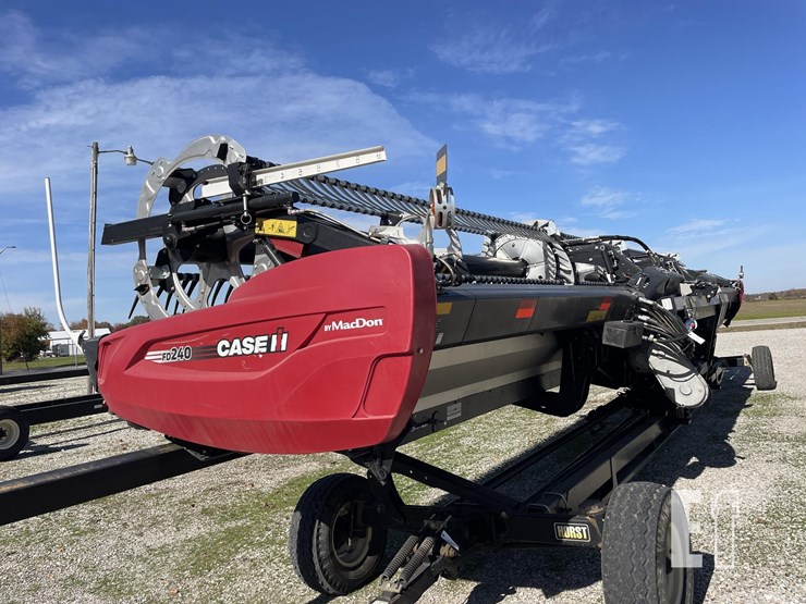 2024-case-ih-fd240-image-2