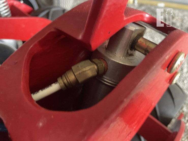 2024-case-ih-2160-image-16