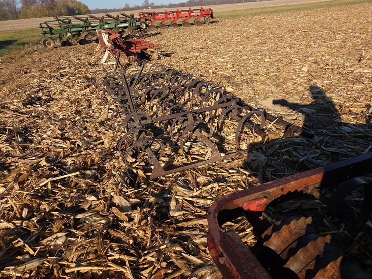 12'-spring-harrow-image-10