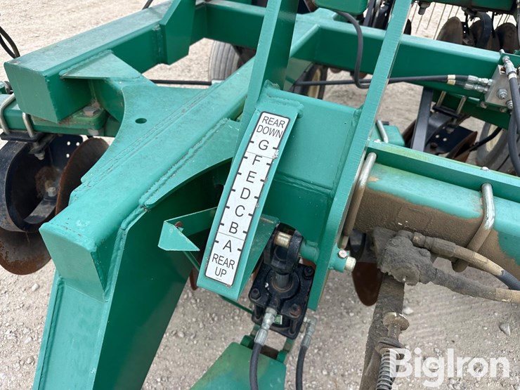 great-plains-3323-tandem-disk-image-17