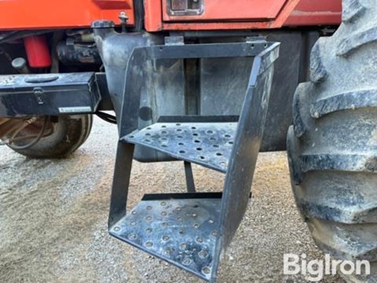 1982-allis-chalmers-8070-image-17