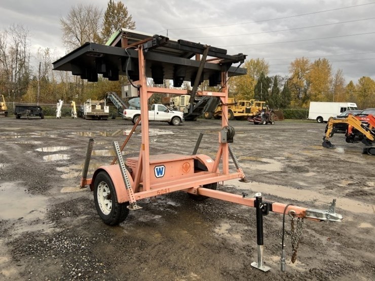 2004-wanco-towable-arrow-board-image-2