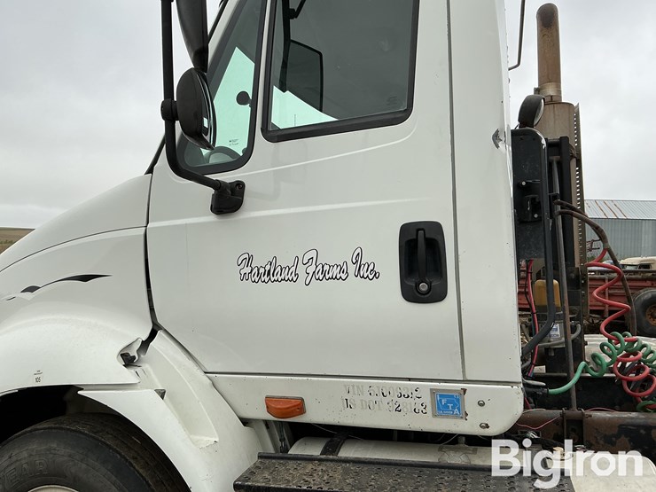 2005-international-8600-image-18