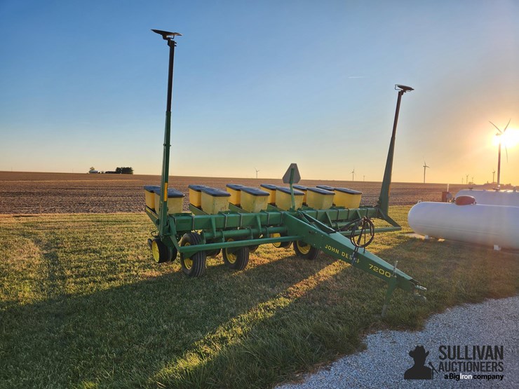 1995-john-deere-7200-image-3