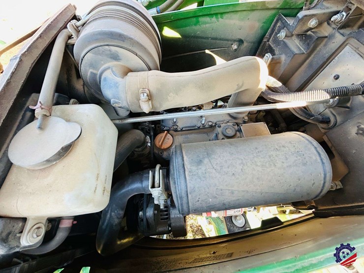 2016-john-deere-1025r-image-68