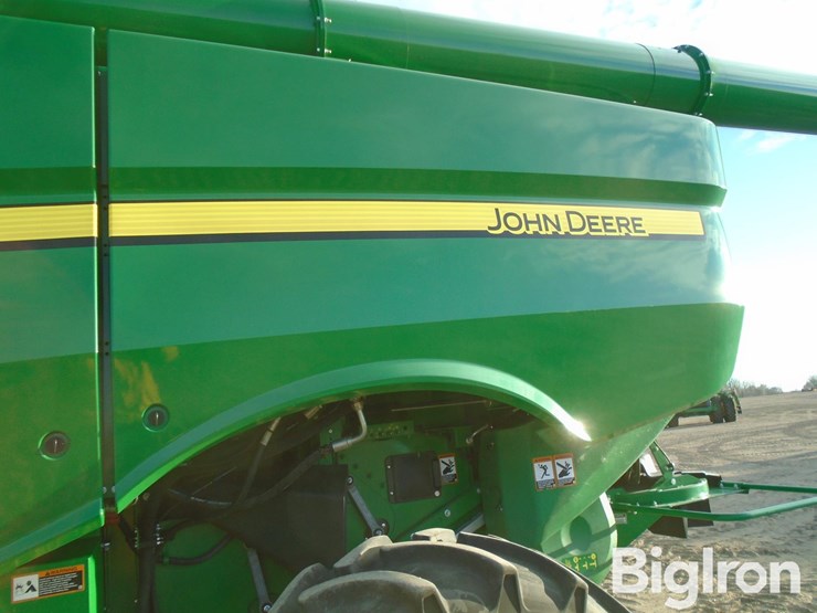 2020-john-deere-s780-image-16