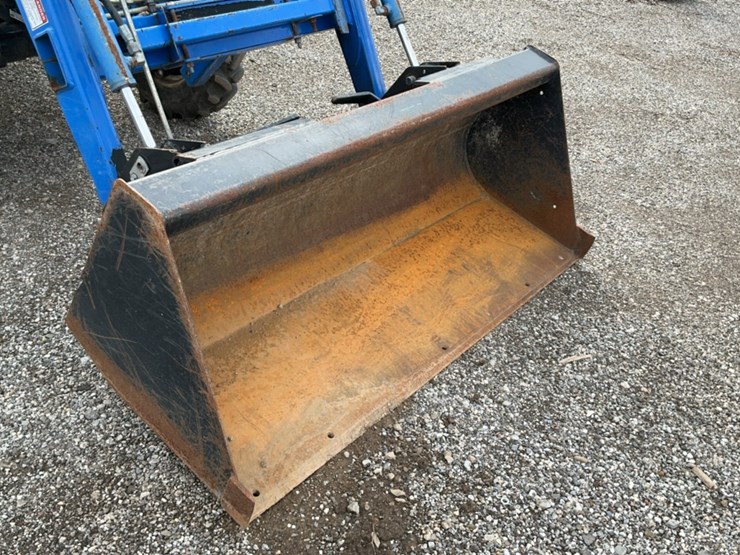 2013-new-holland-workmaster-40-image-33