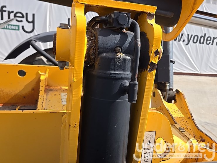 2017-jcb-510-56-image-79