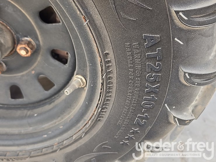 2019-club-car-carryall-1700-image-28