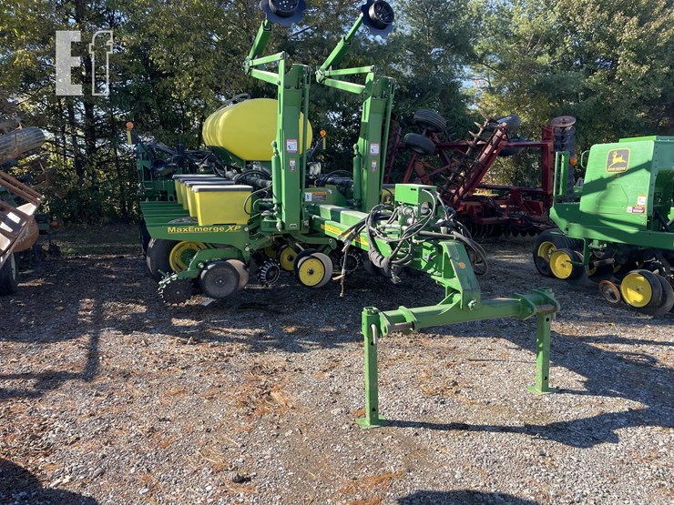 2011-john-deere-1770nt-image-2