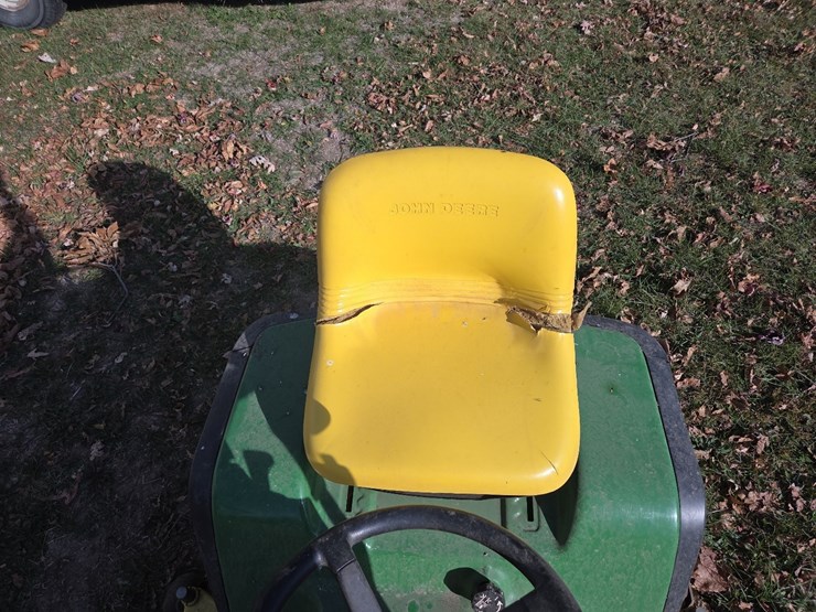 john-deere-gt275-image-2