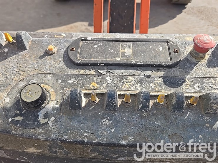 2015-jlg-600aj-image-17