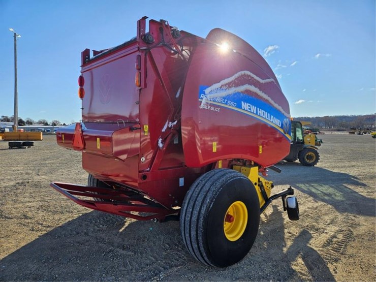 new-holland-roll-belt-560-image-5