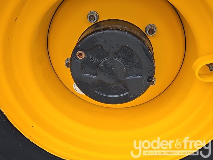 2017-jcb-510-56-image-24