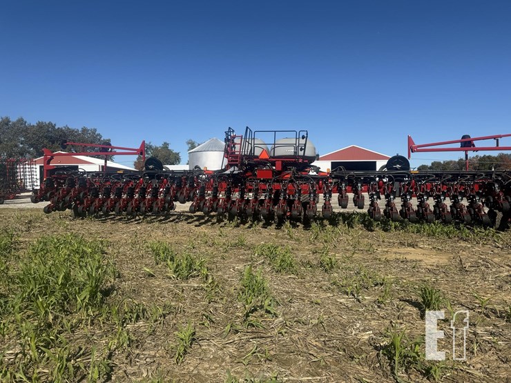 2024-case-ih-2160-image-4