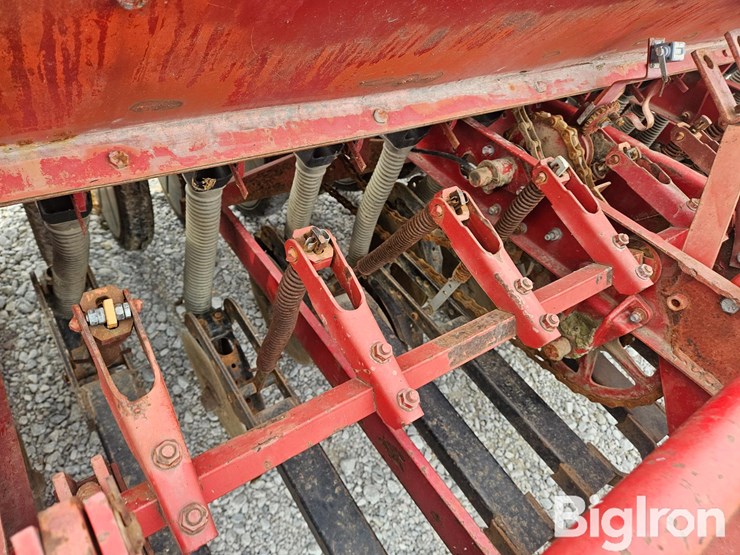 international-6200-image-16