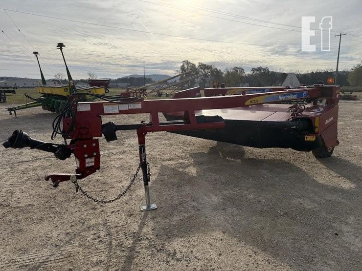 2015-new-holland-h7230-image-2