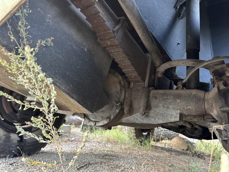 2118-ford-300-image-56