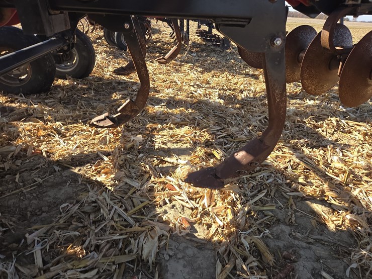 case-ih-690-image-22