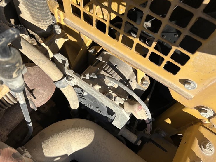 2014-caterpillar-336el-image-38