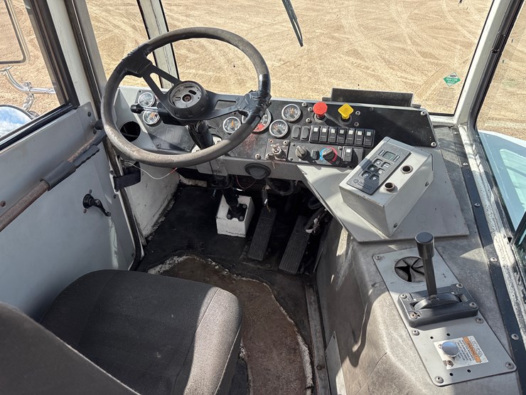 #16204-•-2016-autocar-actt42-image-9