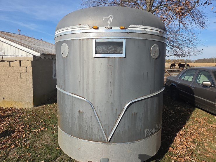 16'-ponderosa-livestock-trailer-image-25