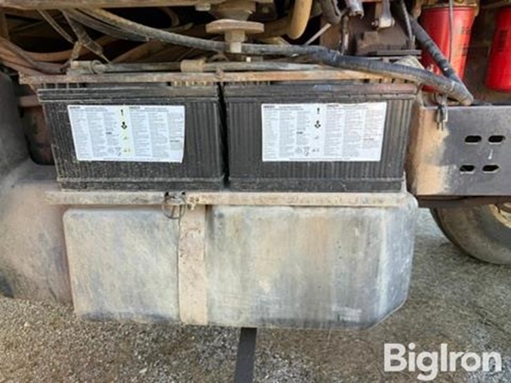 1982-allis-chalmers-8070-image-20