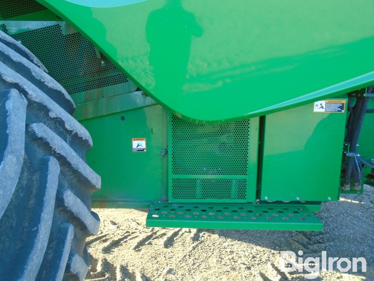 2021-john-deere-s780-image-18