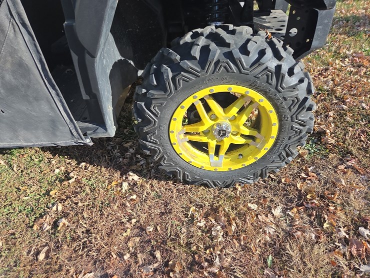 jd-xuv-835m-utv-image-4