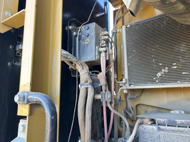 2014-caterpillar-336el-image-59