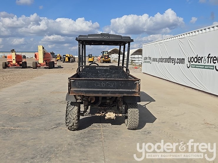 2019-club-car-carryall-1700-image-4