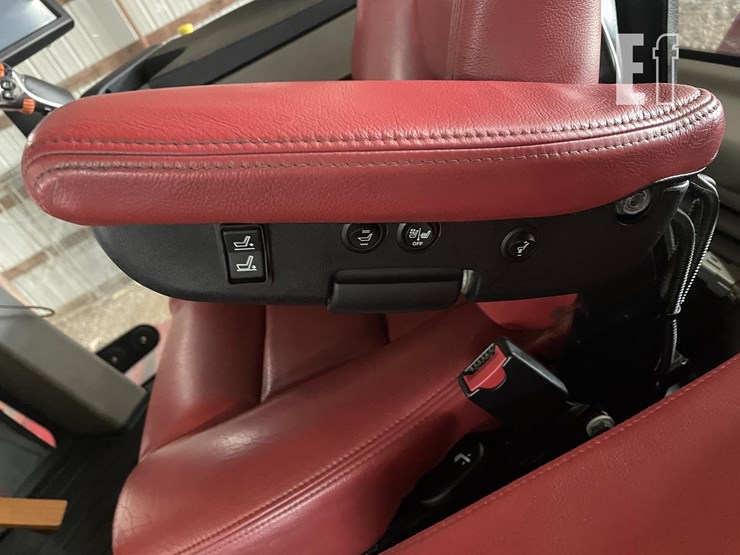 case-ih-steiger-500-quadtrac-image-30