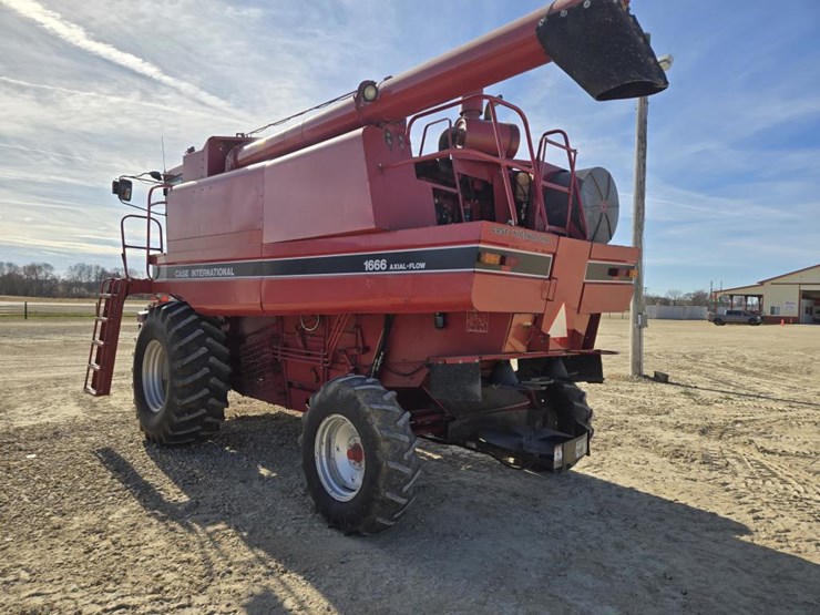 case-ih-1666-image-12