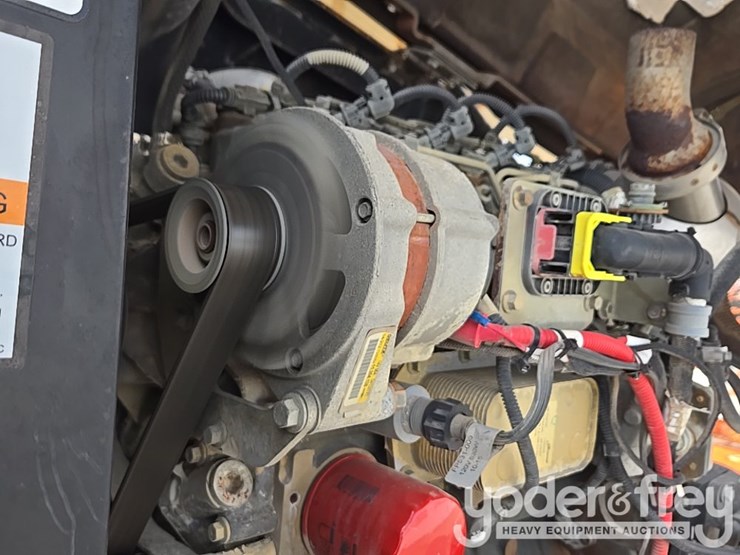 2015-jlg-600aj-image-101