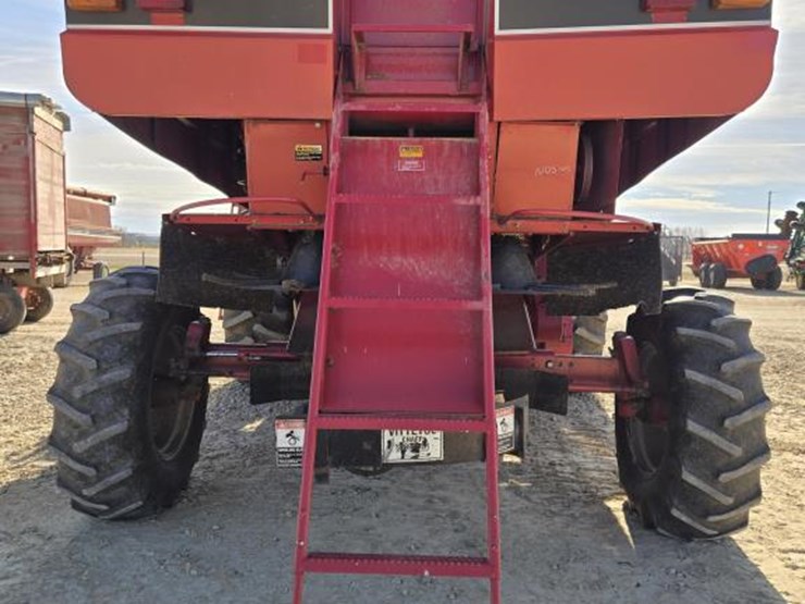 case-ih-1666-image-18