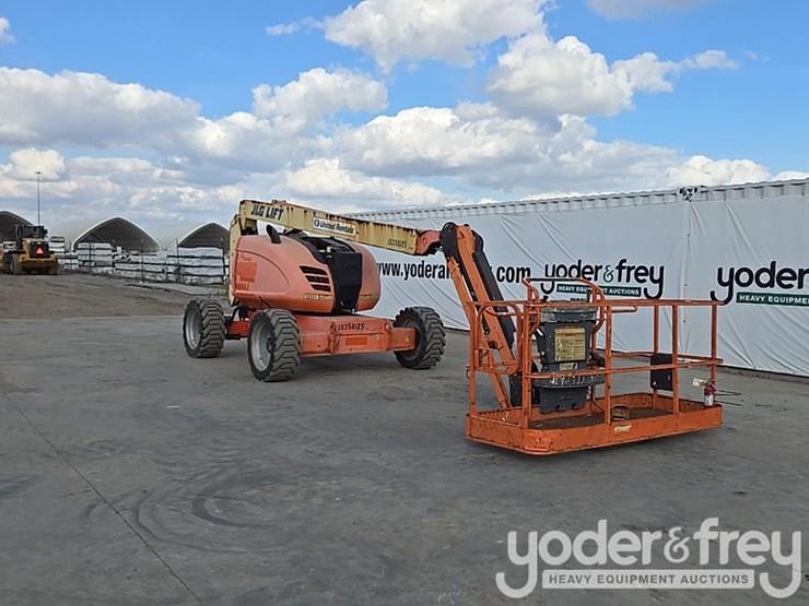 2015-jlg-600aj-image-3