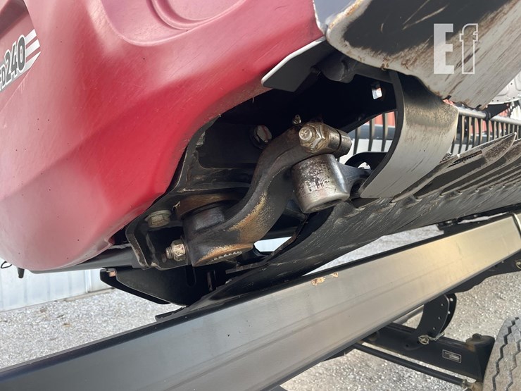 2024-case-ih-fd240-image-17