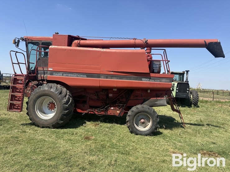 1990-case-ih-1680-image-8